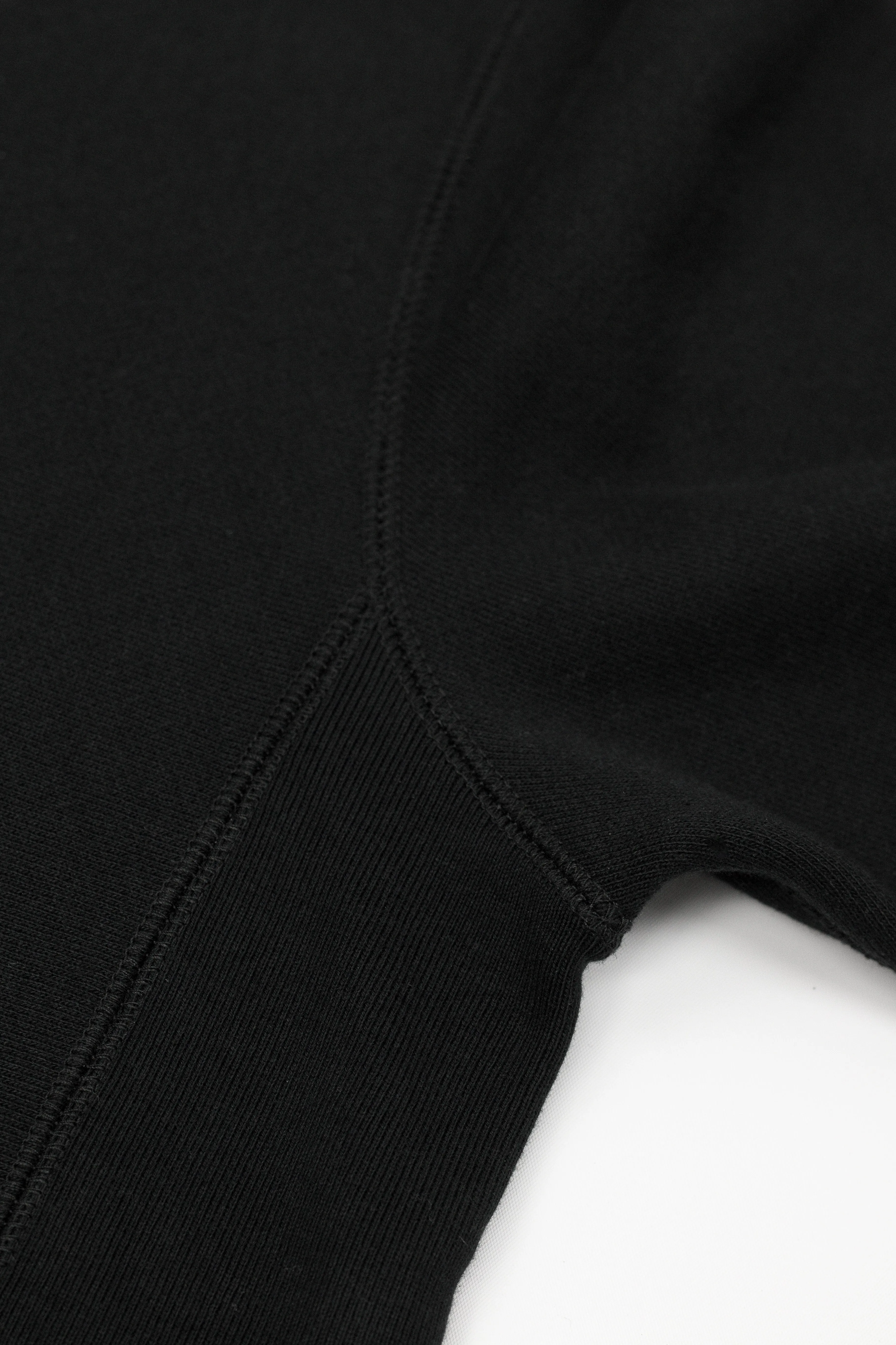 FEAR OF THE END CREWNECK BLACK/WHITE