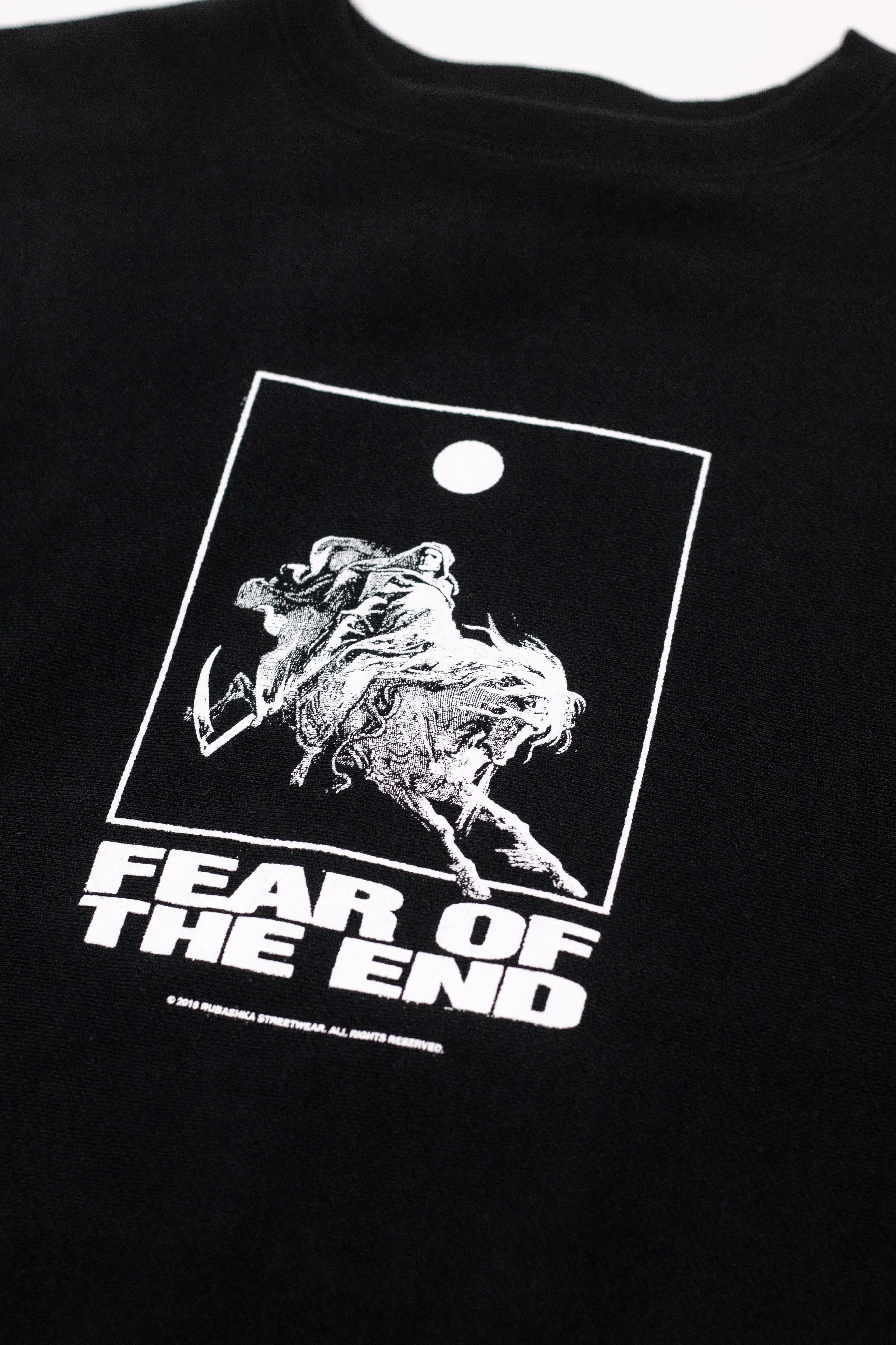 FEAR OF THE END CREWNECK BLACK/WHITE