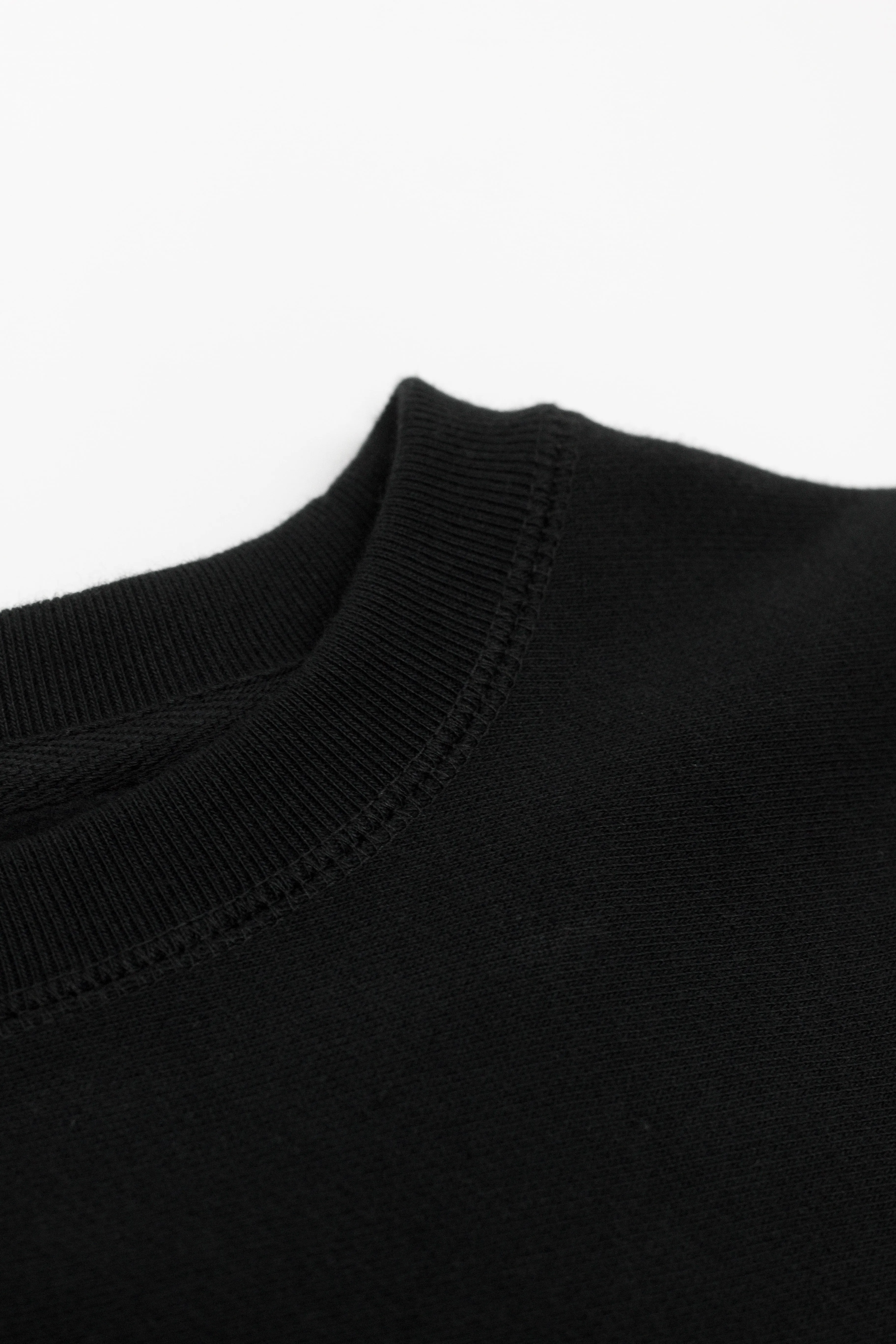FEAR OF THE END CREWNECK BLACK/WHITE