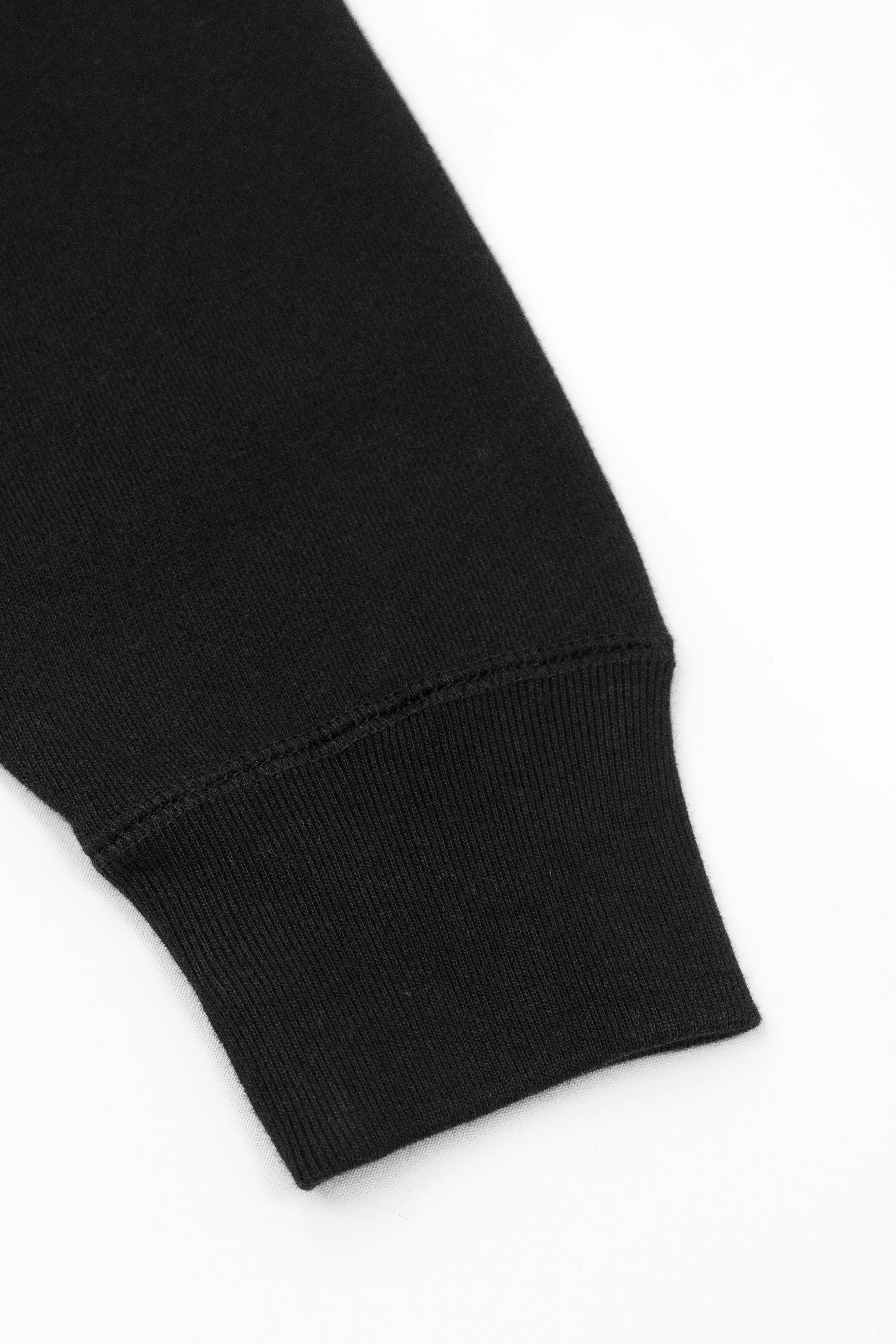 FEAR OF THE END CREWNECK BLACK/WHITE