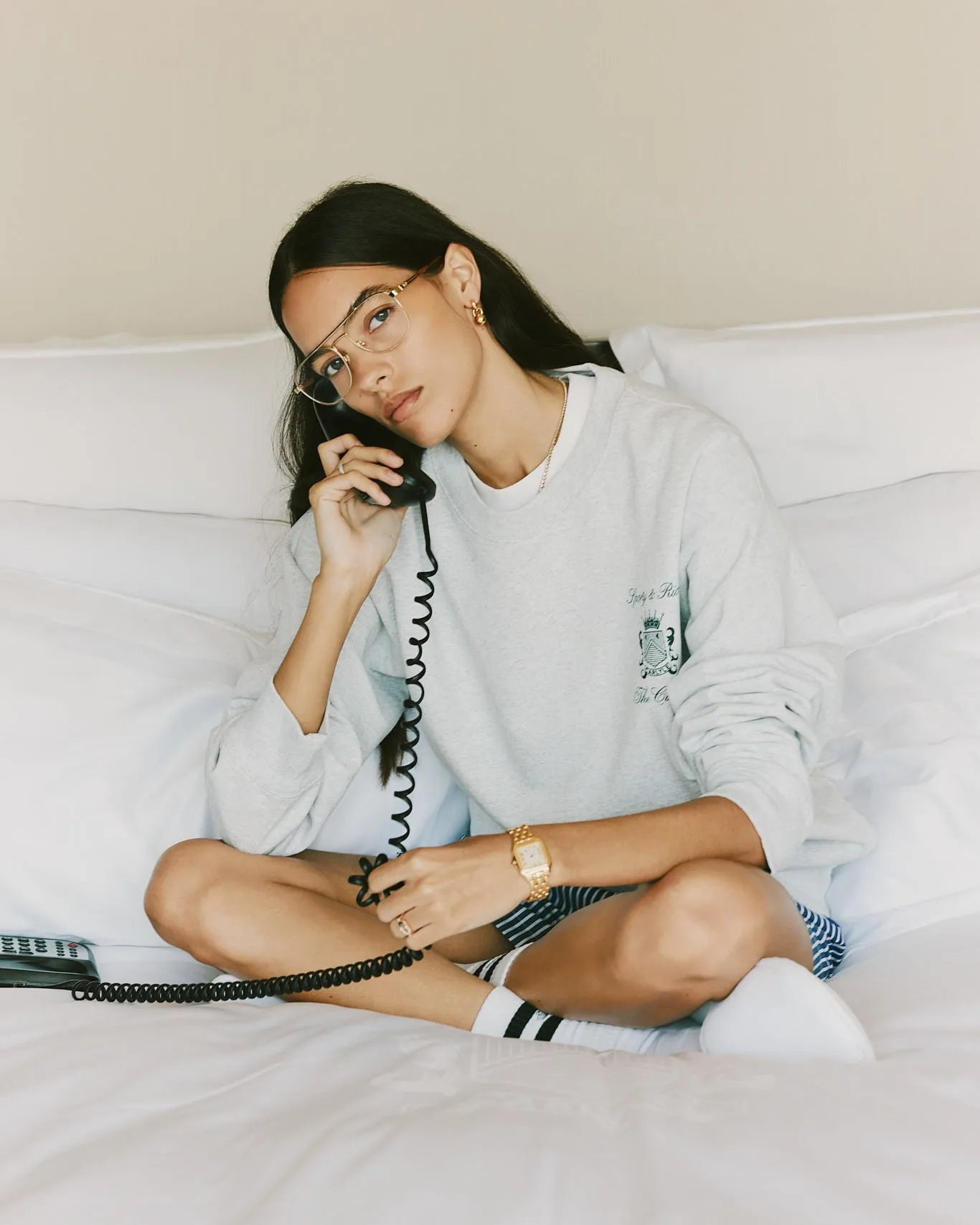 The Carlyle Crest Crewneck - Heather Gray/Forest